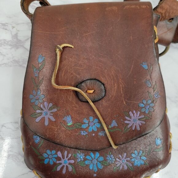 Vintage Hand Tooled & Painted Flowers Leather Hippie Woodstock Purse 70s - Picture 10 of 16